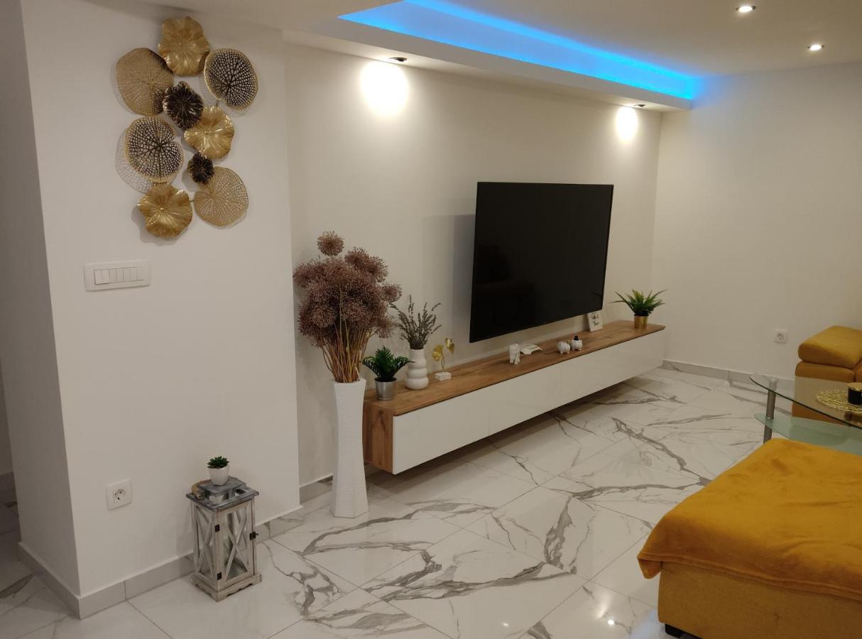 Apartman Meld Vrh  エクステリア 写真