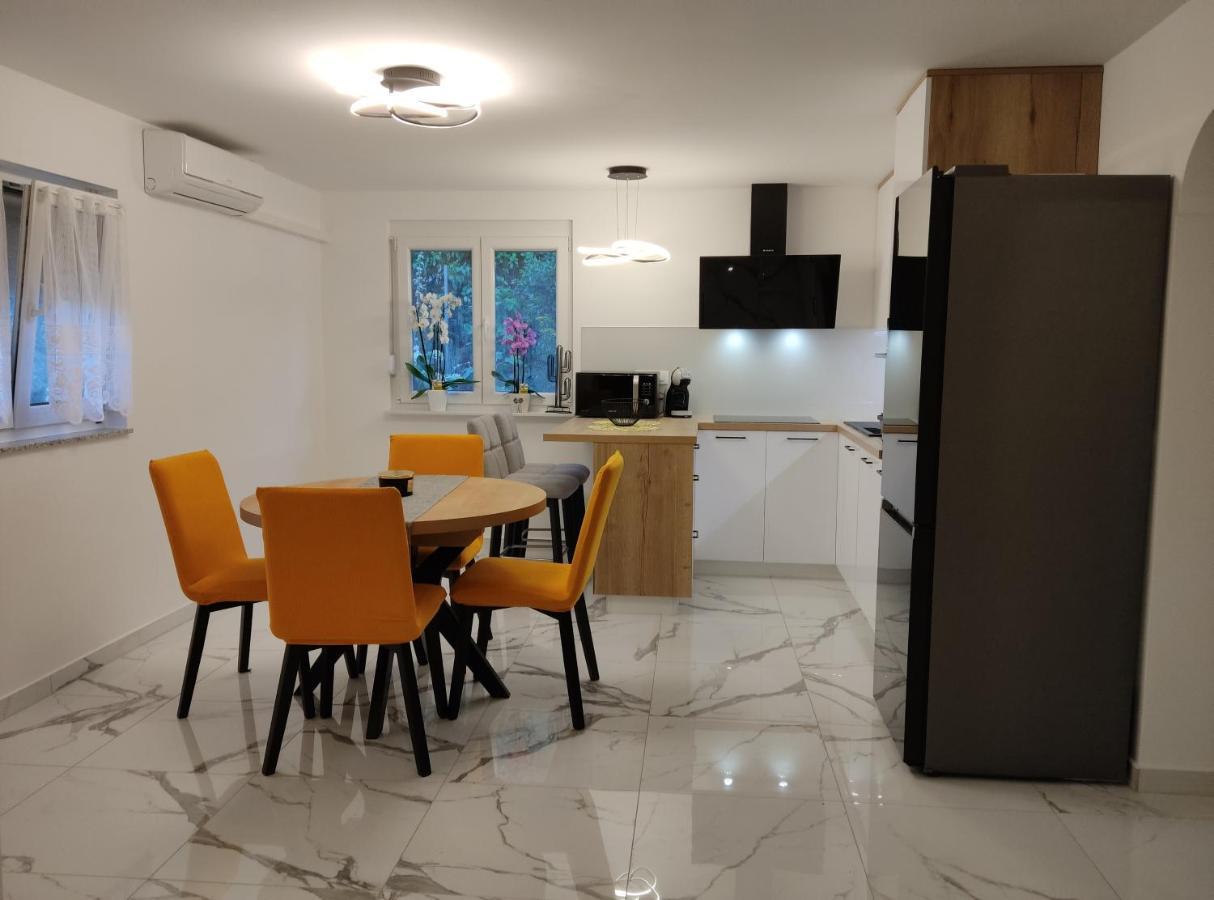 Apartman Meld Vrh  エクステリア 写真